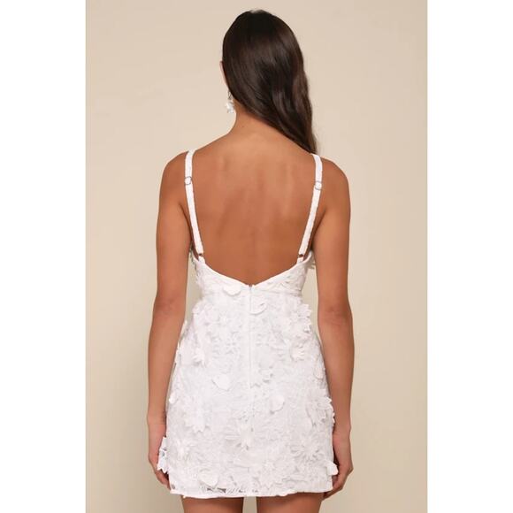 NWT Lulus Exceedingly Lovely White Applique Floral Backless Mini Dress Party S - Picture 3 of 9